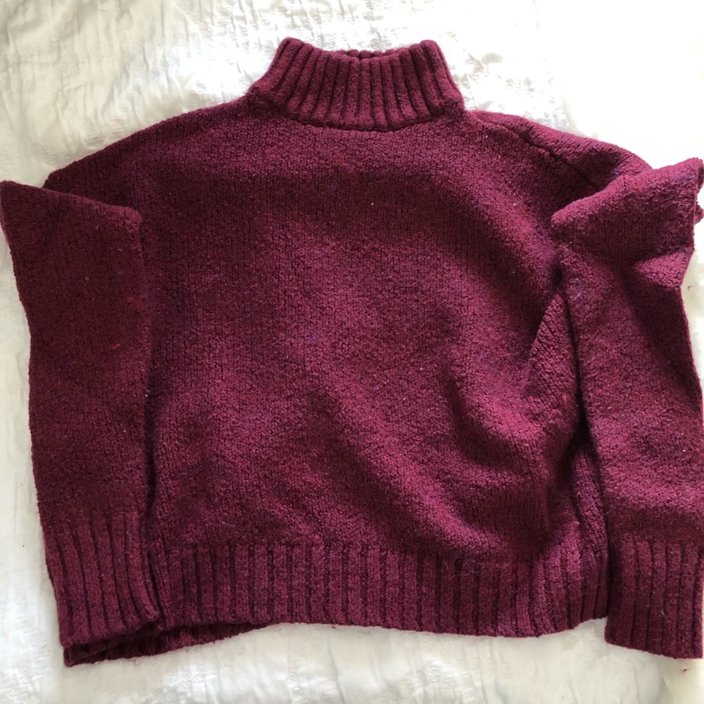 American Eagle Knitted Sweater